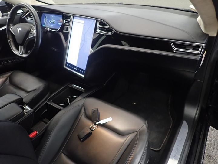 Photo 8 VIN: 5YJSA7E20GF141526 - TESLA MODEL S 