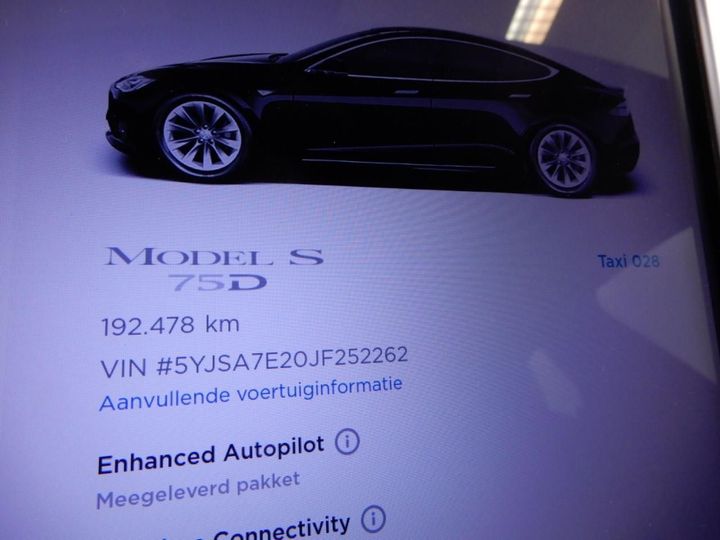 Photo 5 VIN: 5YJSA7E20JF252262 - TESLA MODEL S 