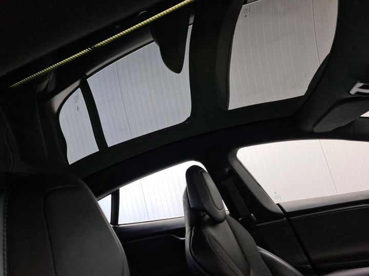 Photo 19 VIN: 5YJSA7E20JF263746 - TESLA S 