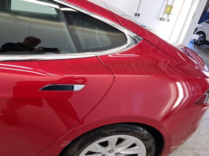 Photo 25 VIN: 5YJSA7E20JF263746 - TESLA S 