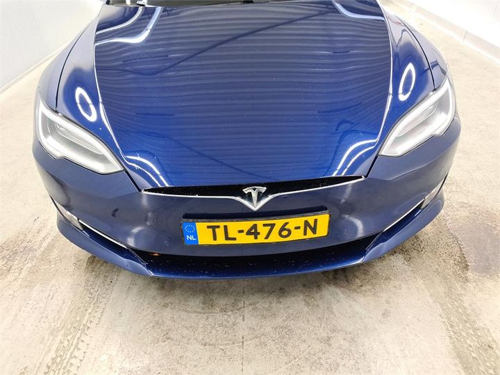 Photo 11 VIN: 5YJSA7E20JF268090 - TESLA S 