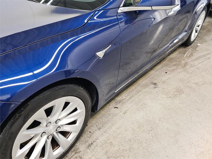 Photo 27 VIN: 5YJSA7E20JF268090 - TESLA S 