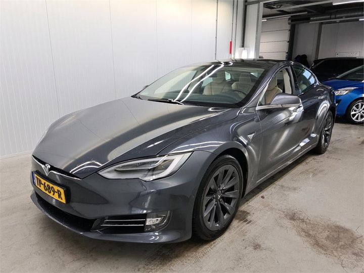 Photo 1 VIN: 5YJSA7E20JF273211 - TESLA S 