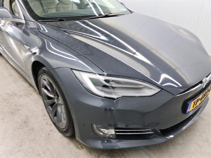 Photo 18 VIN: 5YJSA7E20JF273211 - TESLA S 