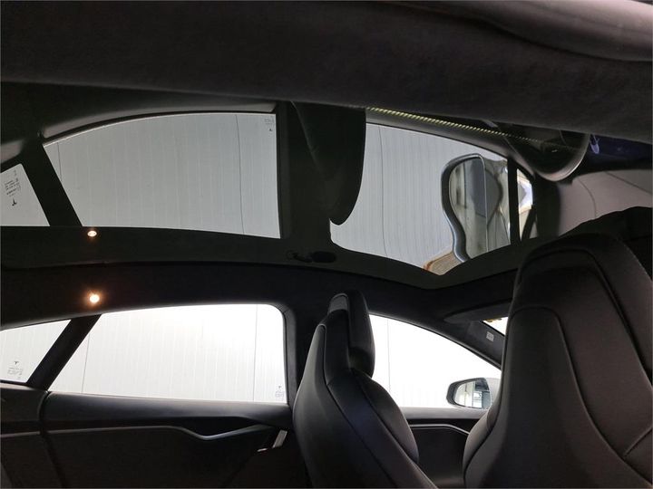 Photo 18 VIN: 5YJSA7E20JF275072 - TESLA S 