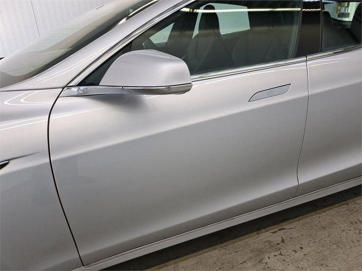 Photo 22 VIN: 5YJSA7E20JF275072 - TESLA S 