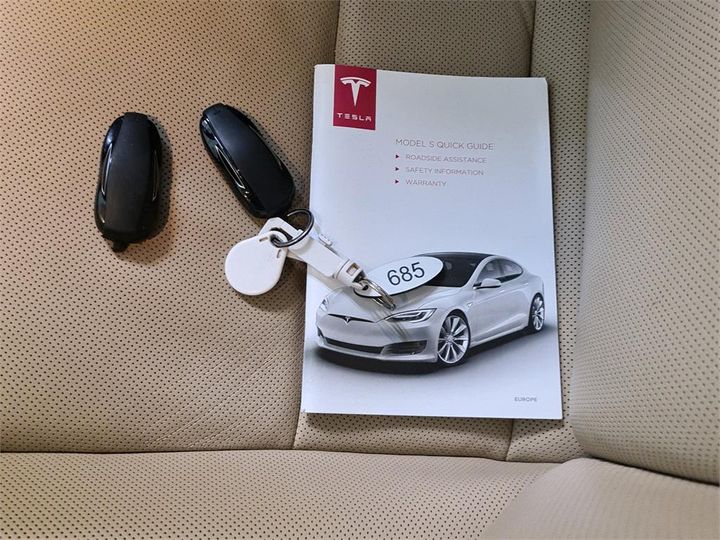 Photo 9 VIN: 5YJSA7E21HF179994 - TESLA S 