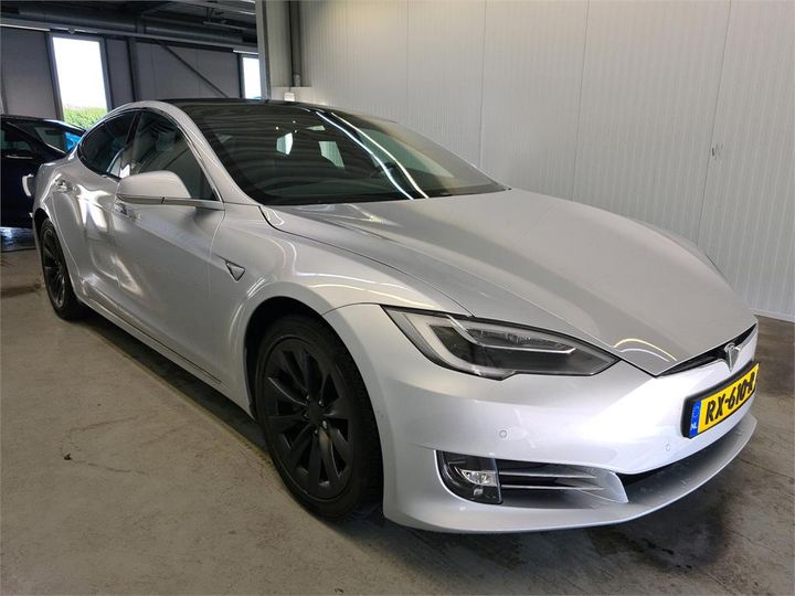 Photo 2 VIN: 5YJSA7E21JF234496 - TESLA S 