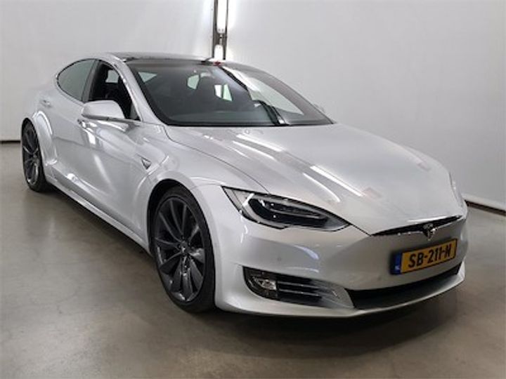 Photo 4 VIN: 5YJSA7E21JF237740 - TESLA S 