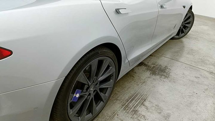 Photo 34 VIN: 5YJSA7E21JF249967 - TESLA S 