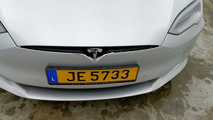 Photo 5 VIN: 5YJSA7E21JF249967 - TESLA S 