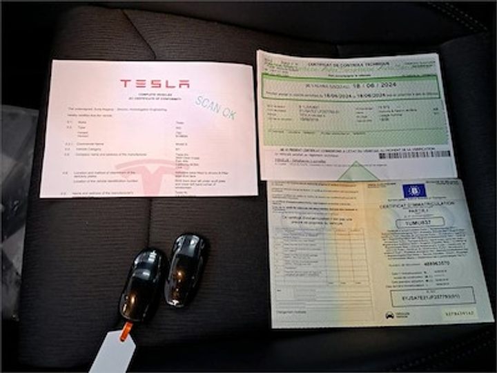 Photo 12 VIN: 5YJSA7E21JF257793 - TESLA MODEL S - 2016 