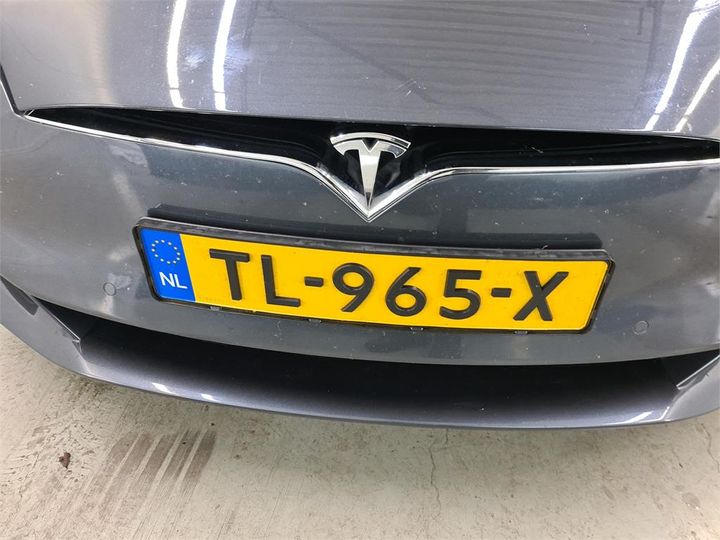 Photo 11 VIN: 5YJSA7E21JF264324 - TESLA S 