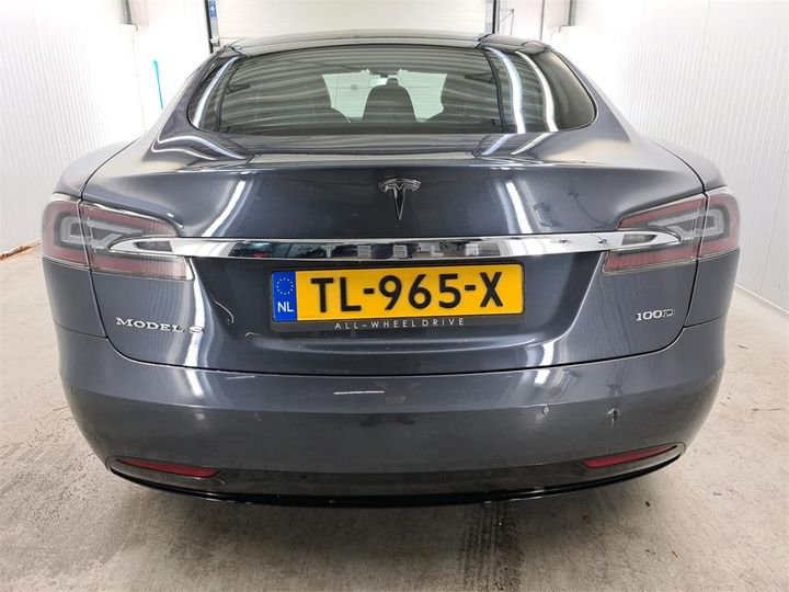 Photo 28 VIN: 5YJSA7E21JF264324 - TESLA S 