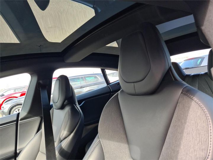 Photo 20 VIN: 5YJSA7E21JF271600 - TESLA S 