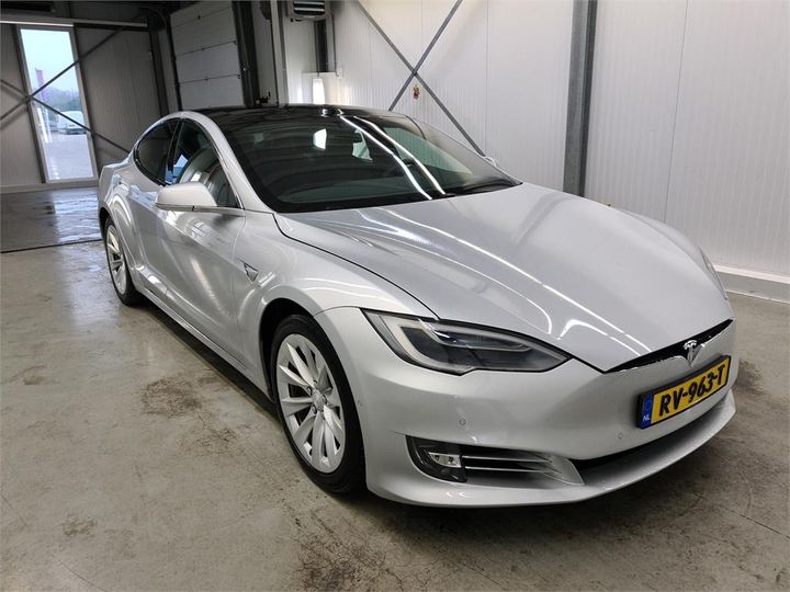 Photo 4 VIN: 5YJSA7E22JF234362 - TESLA S 