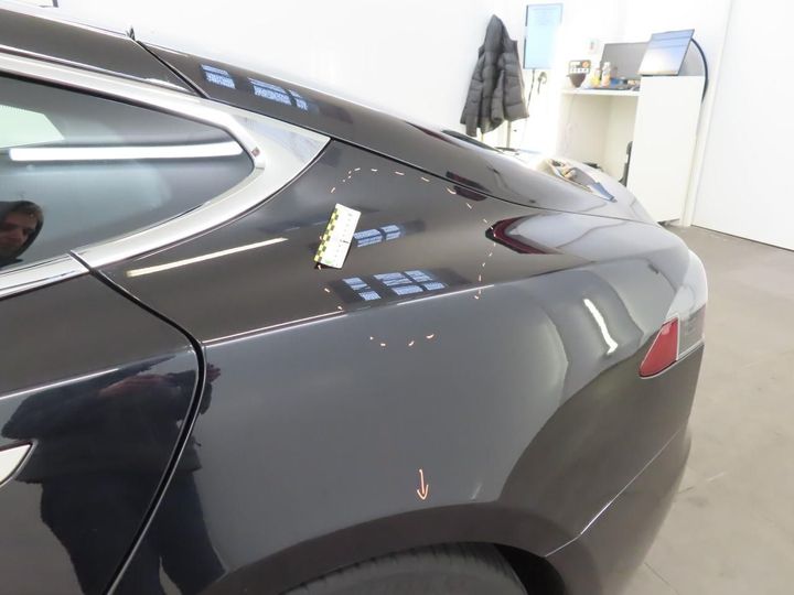 Photo 25 VIN: 5YJSA7E22JF241179 - TESLA MODEL S 