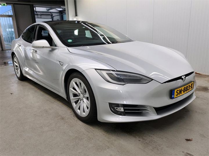 Photo 2 VIN: 5YJSA7E22JF249993 - TESLA S 