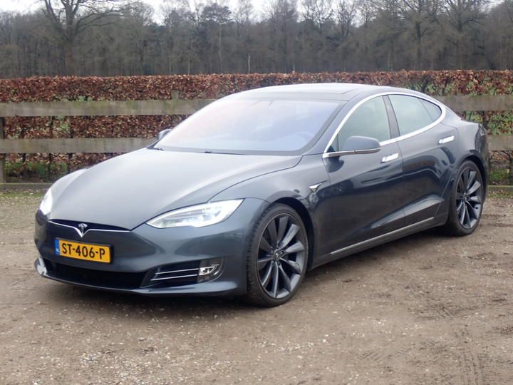 Photo 1 VIN: 5YJSA7E22JF251372 - TESLA MODEL S HATCHBACK 