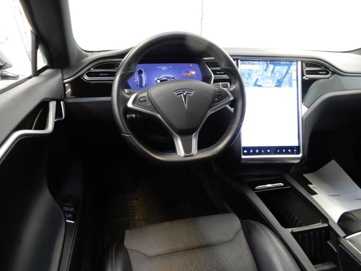 Photo 15 VIN: 5YJSA7E22JF252179 - TESLA MODEL S 