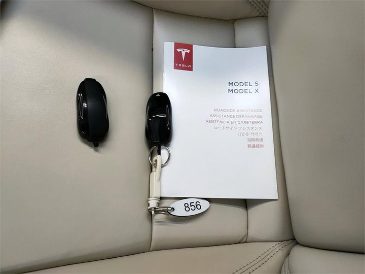 Photo 9 VIN: 5YJSA7E22JF257575 - TESLA S 