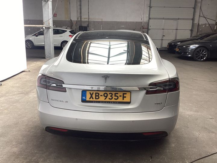 Photo 1 VIN: 5YJSA7E22JF275820 - TESLA MODEL S 