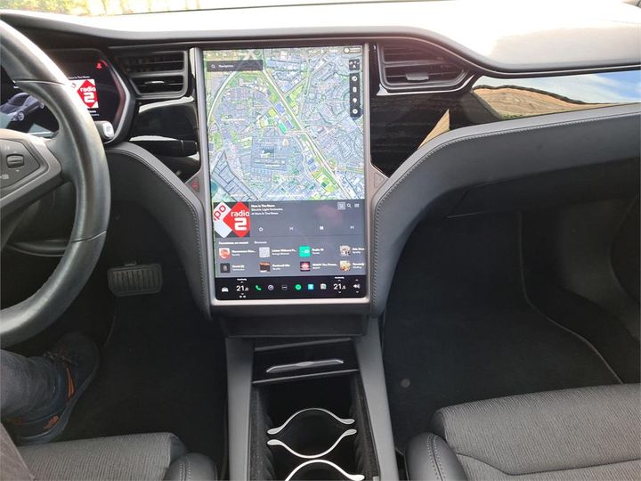 Photo 13 VIN: 5YJSA7E22JF277518 - TESLA MODEL 