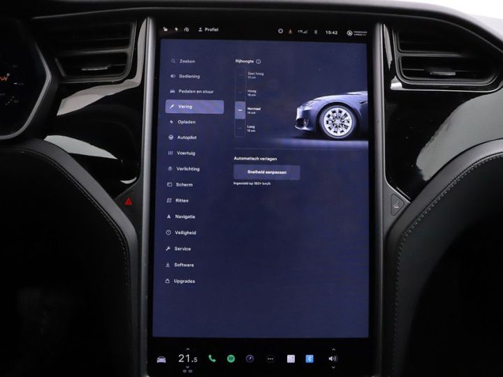 Photo 10 VIN: 5YJSA7E22JF284405 - TESLA MODEL S 