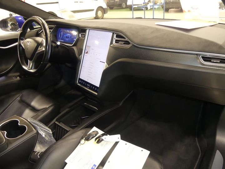 Photo 3 VIN: 5YJSA7E23GF152083 - TESLA MODEL S - 2016 