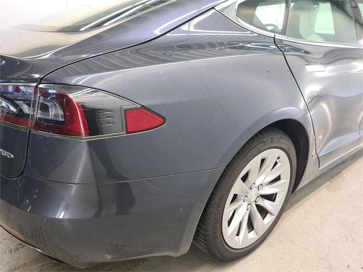 Photo 31 VIN: 5YJSA7E23HF205401 - TESLA S 