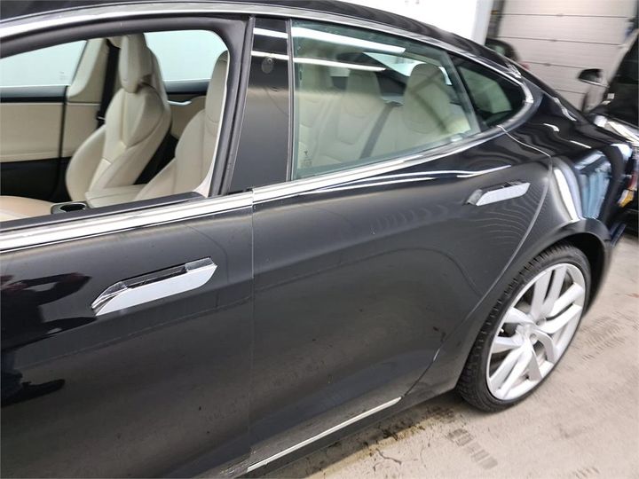 Photo 24 VIN: 5YJSA7E23JF237612 - TESLA S 