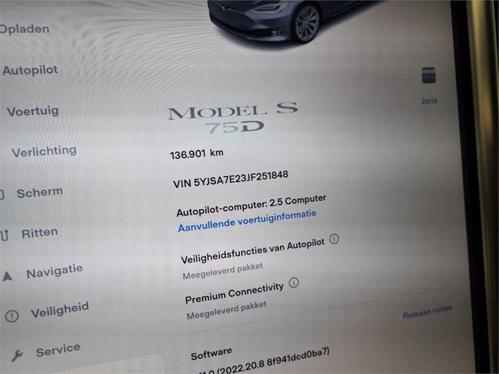 Photo 16 VIN: 5YJSA7E23JF251848 - TESLA S 