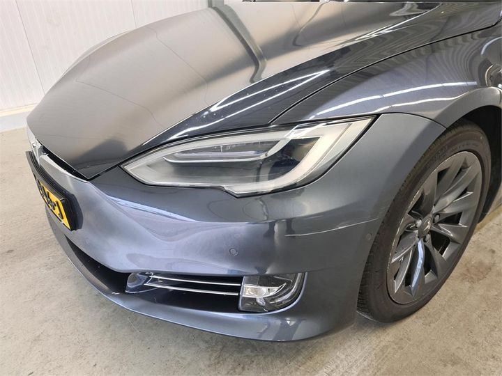 Photo 31 VIN: 5YJSA7E23JF251848 - TESLA S 