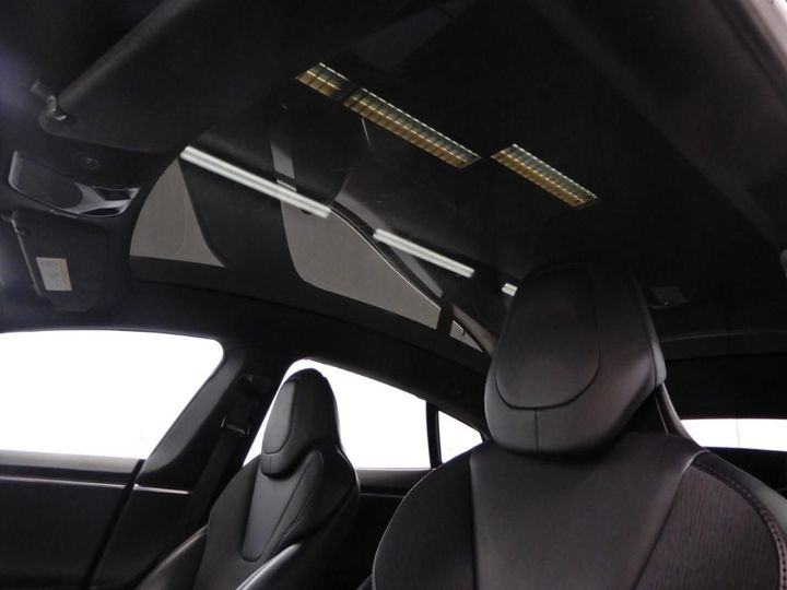 Photo 16 VIN: 5YJSA7E23JF251980 - TESLA MODEL S 