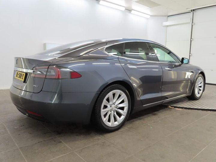 Photo 2 VIN: 5YJSA7E23JF266110 - TESLA MODEL S 