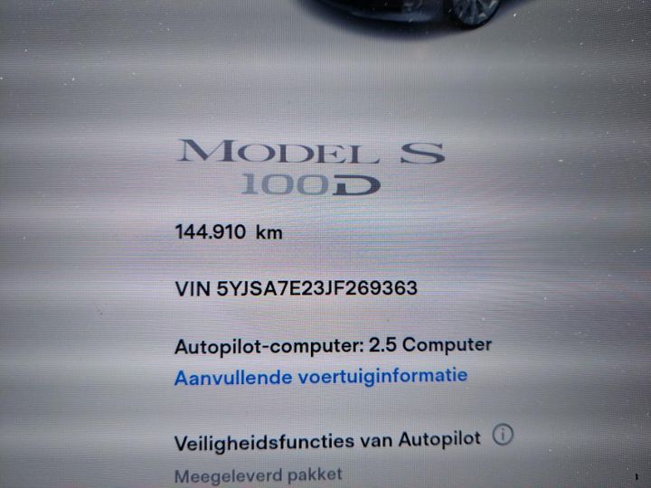 Photo 5 VIN: 5YJSA7E23JF269363 - TESLA MODEL 