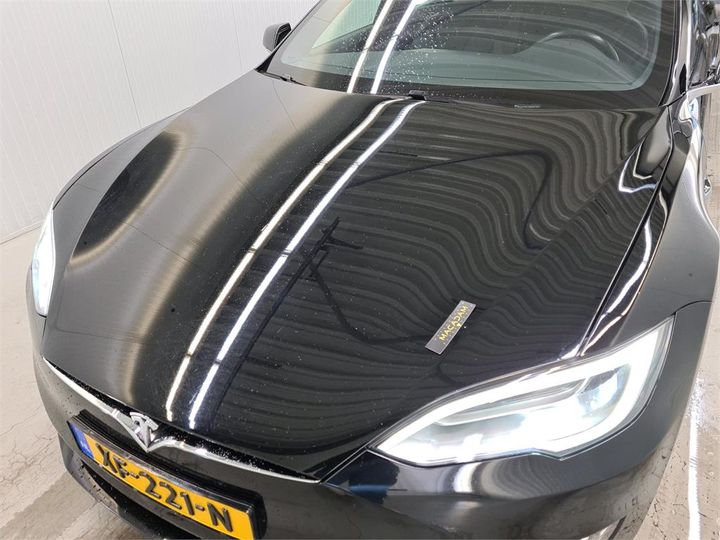 Photo 34 VIN: 5YJSA7E23JF289502 - TESLA S 