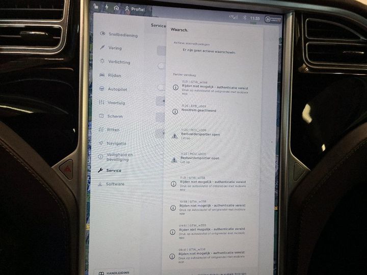 Photo 21 VIN: 5YJSA7E24GF145840 - TESLA S 