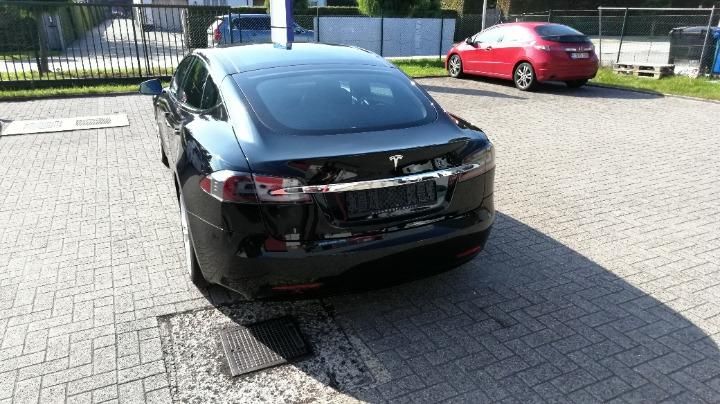 Photo 4 VIN: 5YJSA7E24HF188320 - TESLA MODEL S HATCHBACK 