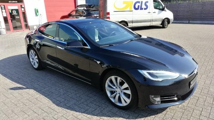 Photo 6 VIN: 5YJSA7E24HF188320 - TESLA MODEL S HATCHBACK 