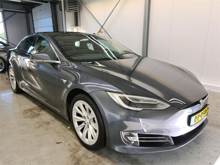 Photo 2 VIN: 5YJSA7E24JF234315 - TESLA S 