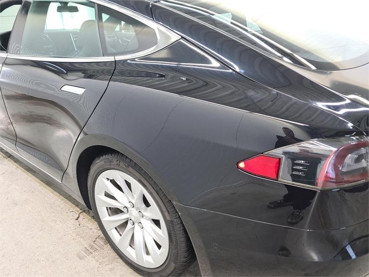 Photo 30 VIN: 5YJSA7E24JF235254 - TESLA S 