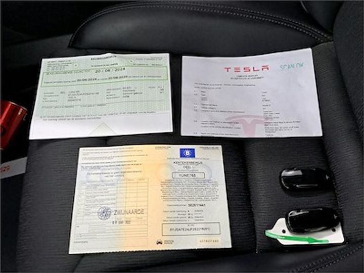 Photo 12 VIN: 5YJSA7E24JF252216 - TESLA MODEL S - 2016 