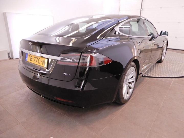 Photo 2 VIN: 5YJSA7E24JF252247 - TESLA MODEL S 