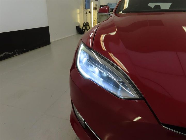 Photo 19 VIN: 5YJSA7E24JF259716 - TESLA MODEL S 