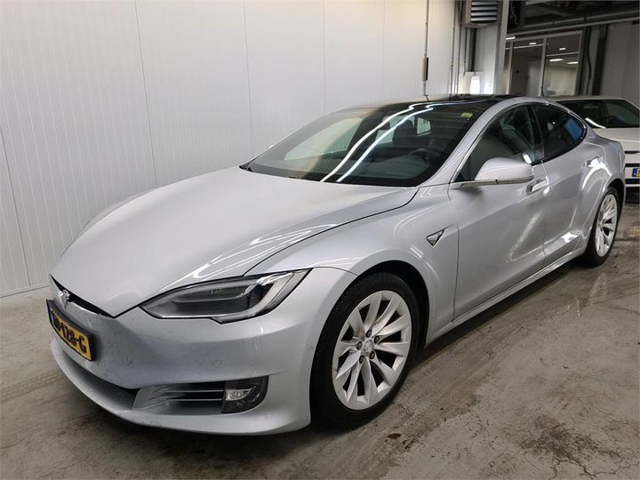 Photo 0 VIN: 5YJSA7E24JF282235 - TESLA S 