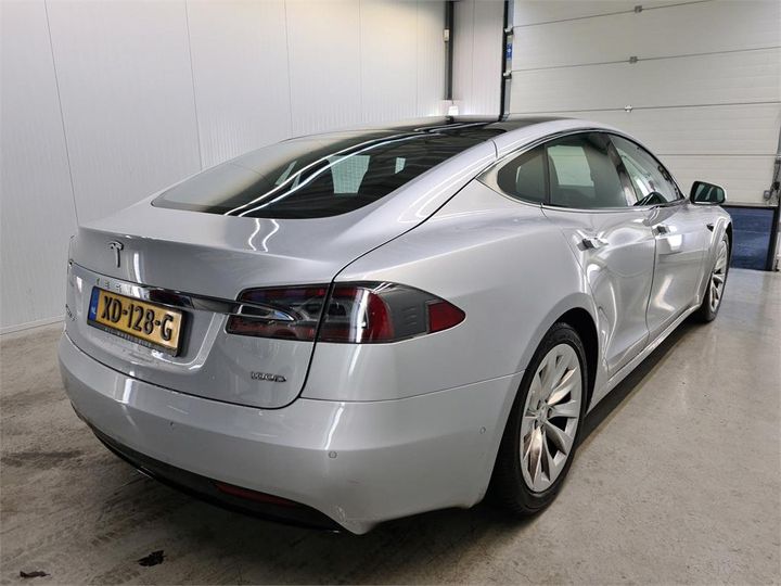 Photo 4 VIN: 5YJSA7E24JF282235 - TESLA S 