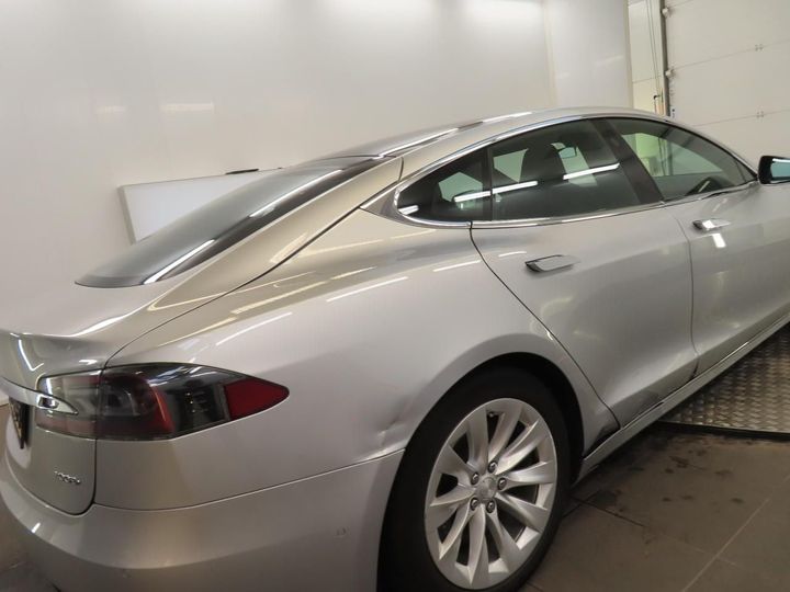 Photo 30 VIN: 5YJSA7E24JF285202 - TESLA MODEL S 