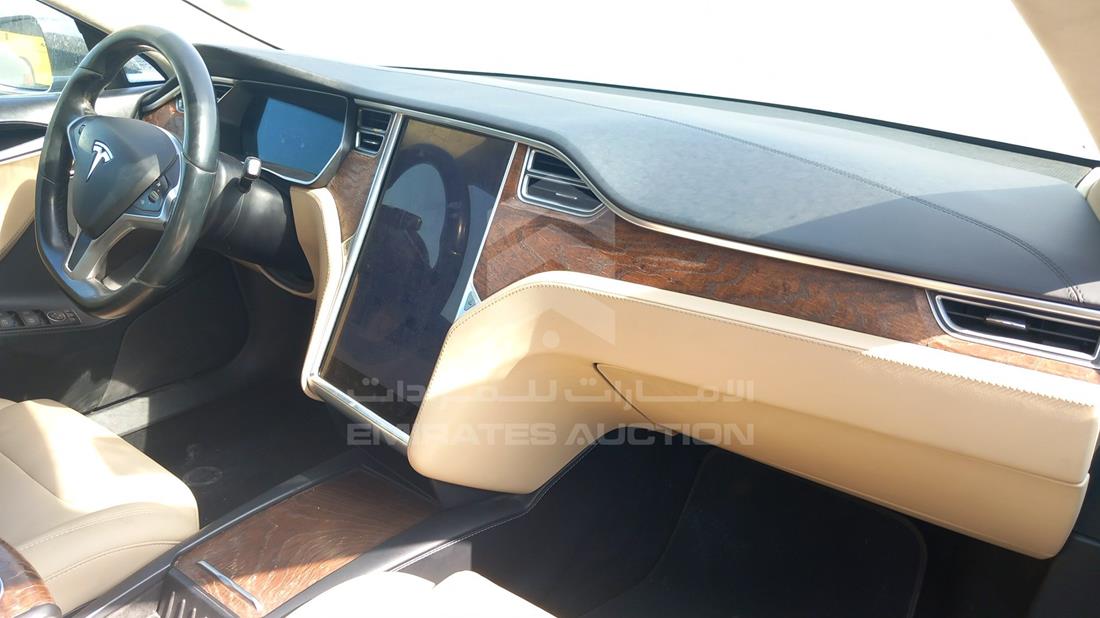 Photo 29 VIN: 5YJSA7E25HF204587 - TESLA MODEL 