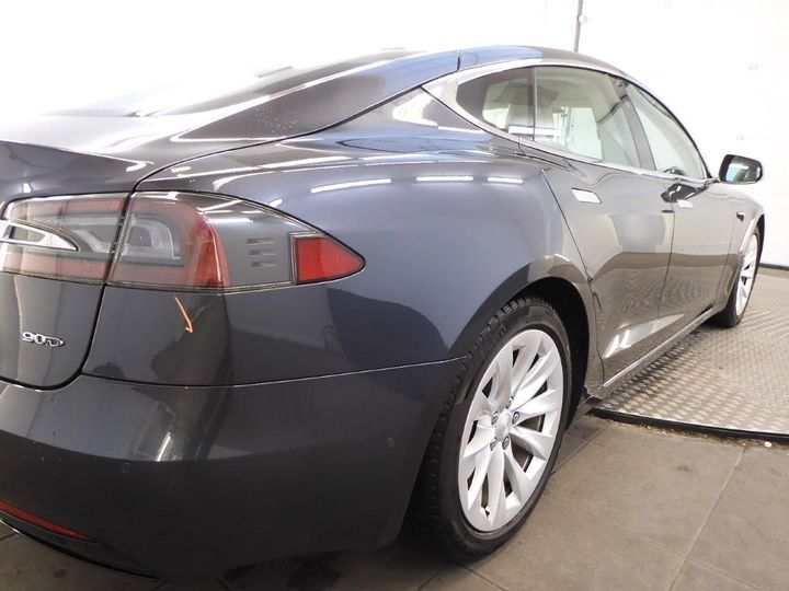 Photo 15 VIN: 5YJSA7E25HF206615 - TESLA MODEL S 